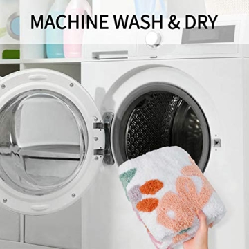 Get Naked Bath Mat Soft Thick Microfiber Bath Rug Non Slip Absorbent Funny Cute Bathroom Decor Mat, Machine Washable, 20IN x 30IN