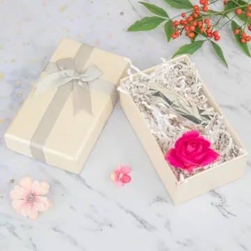 White Crinkle Cut Paper Shred Gift Box Filler Decoration
