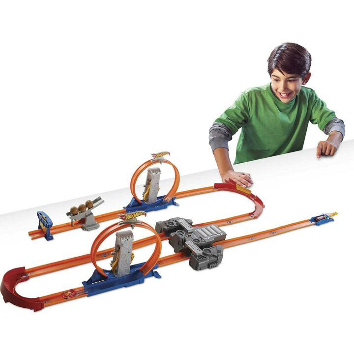 Hot Wheels Turbo Takeover Track Set - Amazon Exclusive