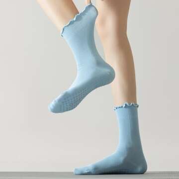 Stylish Non-Slip Pilates Socks for Women - 3 Pairs