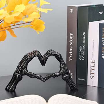 Black Hand Gesture Desk Statues Love Ornaments,Skull Couple Statue, Creative Wedding Home Desktop Decor,Heart Shape Hand Figurines for Living Room Shelf Coffee Table Centerpiece