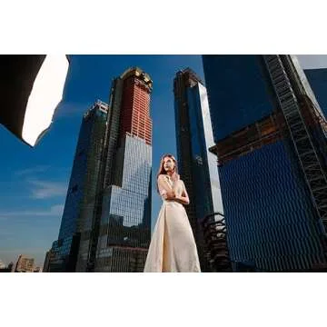 Westcott Rapid Box Switch 1x3 Portable Photography Studio and On Location Stripbank Softbox - Compat...