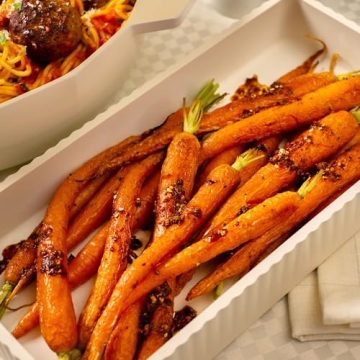 Nonstick Silicone Bakeware Set by Chrissy Teigen