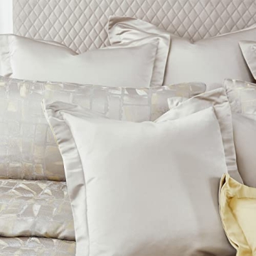 Luxurious Michael Amini Ferrara King Comforter Set