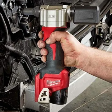 MILWAUKEE M12 Rivet Tool Kit for Quick Riveting