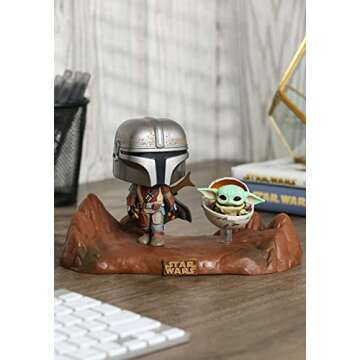 Funko Pop! Star Wars Moment: The Mandalorian - The Mandalorian with The Child