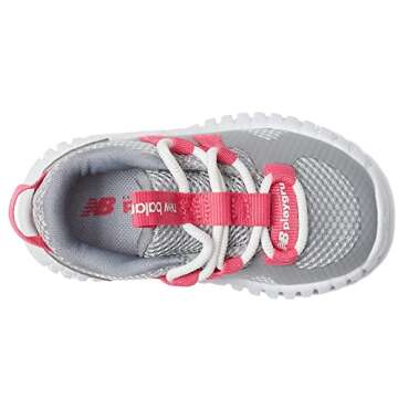 New Balance baby girls Playgruv V2 Bungee Sneaker, Steel/Hi-pink, 4.5 Big Kid US