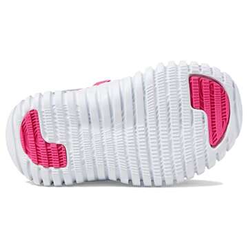 New Balance baby girls Playgruv V2 Bungee Sneaker, Steel/Hi-pink, 4.5 Big Kid US