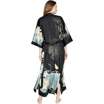 Stylish KIM+ONO Watercolor Floral Kimono Robe