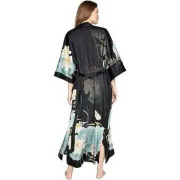 Stylish KIM+ONO Watercolor Floral Kimono Robe