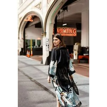 Stylish KIM+ONO Watercolor Floral Kimono Robe