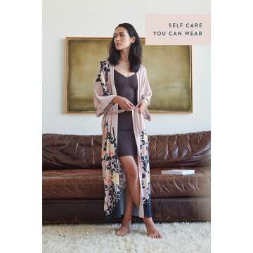 Stylish KIM+ONO Watercolor Floral Kimono Robe