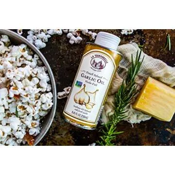 La Tourangelle, Garlic Oil, High Oleic Oil for Cooking Pastas, Salad Dressings, Drizzle on Popcorn, Irresistible Aroma and Flavor, 8.45 fl oz