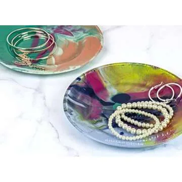 DecoArt Pouring Medium for Creative Flow and Design