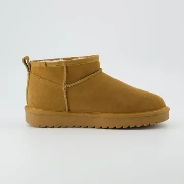 CUSHIONAIRE Women's Hip 2 Genuine Suede Ankle Snow Boots - Pull-On with Cozy Faux Shearling Lining, +Memory Foam, Ankle Boots For Women, Chestnut 8.5 W