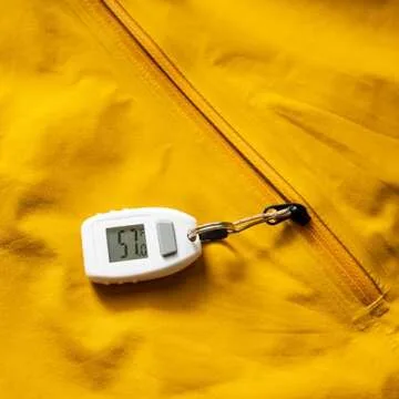Sun Company Digital Zipogage - Compact Zipperpull Digital Thermometer | for Skiing, Snowboarding, Cold-Weather Camping, Snowshoeing, or Any Outdoor Activity