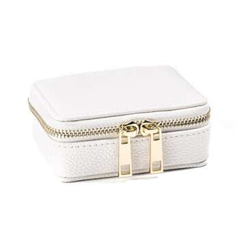 Pill Organizer – Vegan Leather Pill Case with Removable 7-Day Daily Pill Organizer – a Travel Pill Organizer for Your Travel Essentials (White)