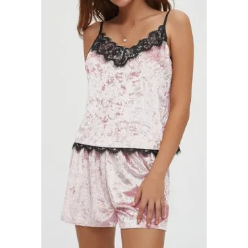 CHYRII Women's Velvet Pajamas - Comfort and Style Together