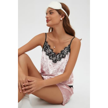 CHYRII Women's Velvet Pajamas - Comfort and Style Together
