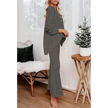 Chic Pink Queen Women's Loungewear 2 Piece Set