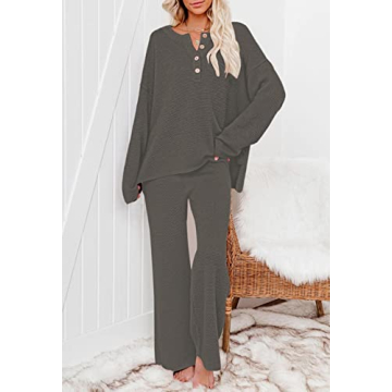 Chic Pink Queen Women's Loungewear 2 Piece Set