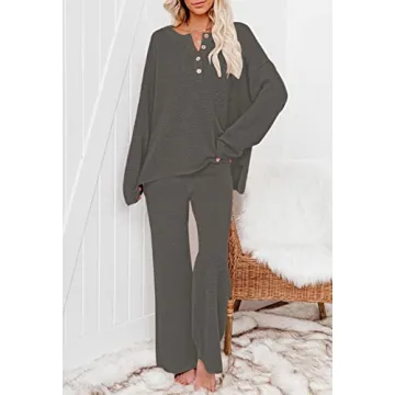 Chic Pink Queen Women's Loungewear 2 Piece Set