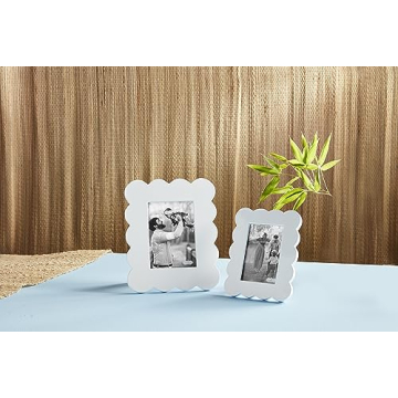 Mud Pie Scalloped Lacquer Frame for Cherished Photos