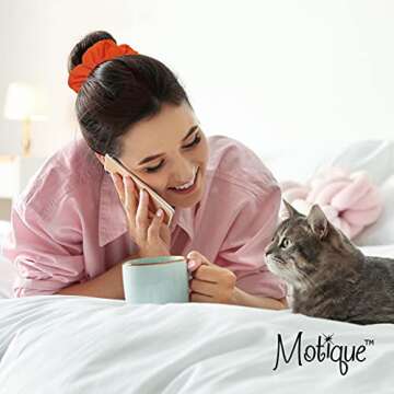 Set of 2 Solid Scrunchies (White)