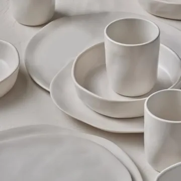 HEKONDA Modern Stoneware Dinnerware Set for 4 - Unique and Stylish
