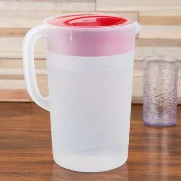 Durable Rubbermaid 1 Gallon Pitcher with Locking Lid