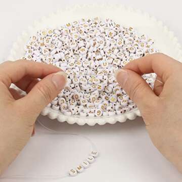 600pcs Acrylic Letter Beads Alphabet Gold Letters White Round Bead, 4x7mm, for Friendship Bracelets and Gifts Souvenir Jewelry Making