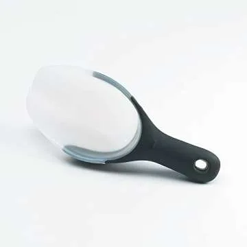 OXO Good Grips Flexible Scoop,White