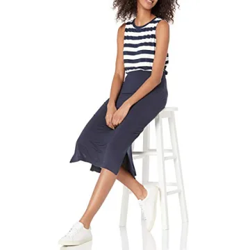 Amazon Essentials Women's Relaxed-Fit Muscle Tank Top