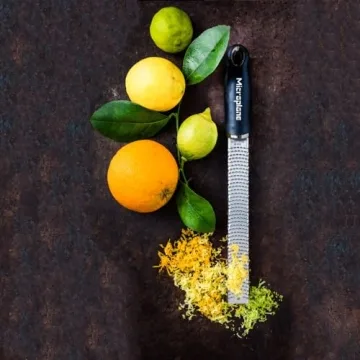 Microplane Premium Zester Grater - Perfect for Citrus & Cheese