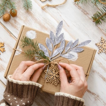 Sparkling 40-Piece Glitter Leaf Set for Festive Decor