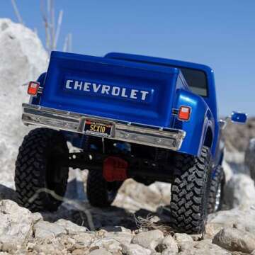 Axial RC Truck SCX10 III Base Camp 82 Chevy K10 RTR (Ready-to-Run, Battery and Charger Not Included) Blue, AXI03030T1