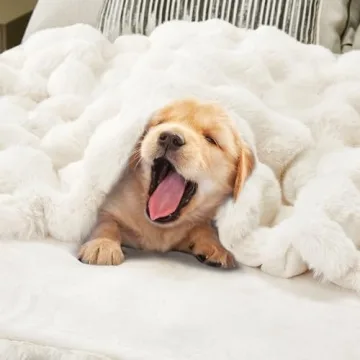 DREAMNINE Plush Faux Rabbit Fur Throw Blanket - Cozy Comfort