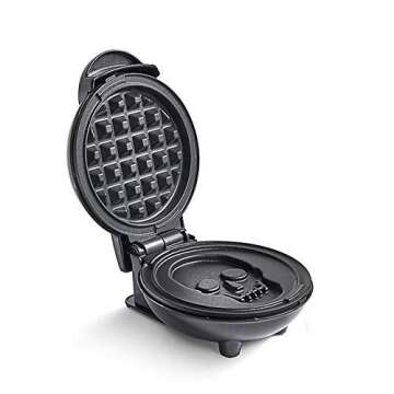 DashTM Skull Mini Waffle Maker in Shimmer