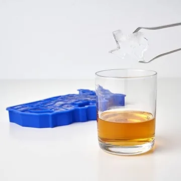 True Zoo U Ice of A BPA-Free Silicone Ice Cube Tray, USA Ice Mold, Novelty Ice July 4th Party Supplies, Dishwasher Safe, Blue, 38 Cubes