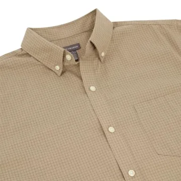 Van Heusen Men's Wrinkle-Free Button Down Shirt for Casual Style