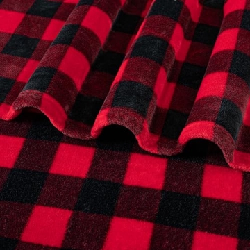 PAVILIA Buffalo Plaid Fleece Throw Blanket for Couches