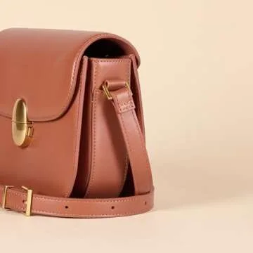 Amazon Essentials Women's Flap Bag, Tan, One Size