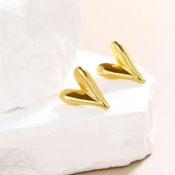 Follome 18K Gold Plated Heart Earrings for Women Gold Heart Studs Puffy Heart Shaped Earring Chunky Heart Statement Earrings