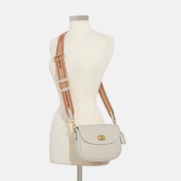 Elegant Coach Willow Saddle Bag for Everyday Use