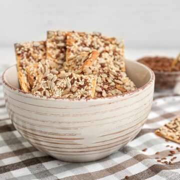 Yupik Organic Sunflower Seeds, No Shell, 2.2 lb, Non-GMO, Vegan, Gluten-Free, Kosher, Raw Seeds, Salt-Free, Oil-Free, Source of Fiber & Iron, Healthy Snack, Ideal for Baking & Topping