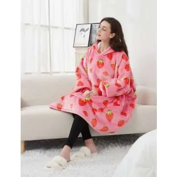 KFUBUO Wearable Blanket Hoodie for Adults Sherpa All Patterns Oversized Sweatshirt Blanket with Pockets Cute Birthday Gifts for Sister Strawberry