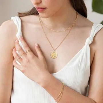 Aobei Pearl 18K Gold Lion Medallion Pendant Necklace 3D Lion Head Paper Clip Cuban Chain Choker Laye...