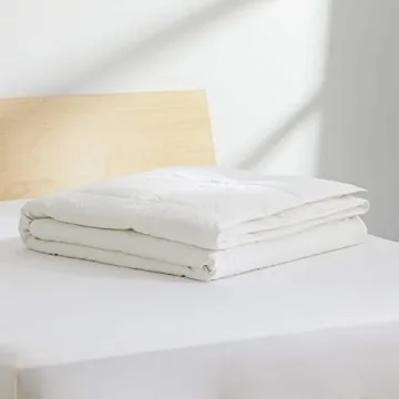 Brooklinen Lightweight Luxury Down Alternative Comforter for All Seasons