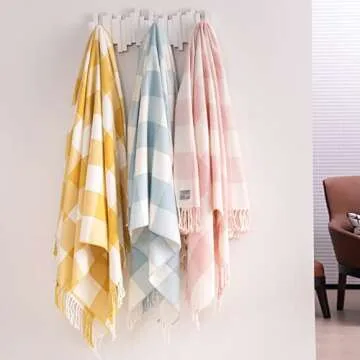 Mellowdy Classic Checkered Blanket - Cozy and Stylish Throw