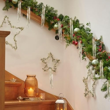 YUKL Gold Tinsel Icicles 4000 Strands 18 Inch Decor